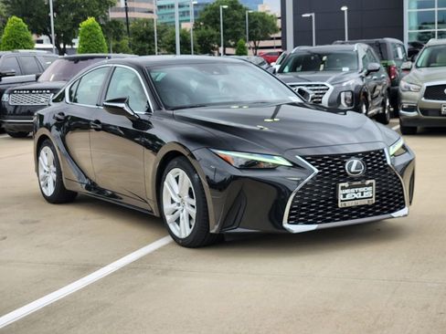 Used 2023 Lexus IS 300 w/ Comfort Package RWD image 3