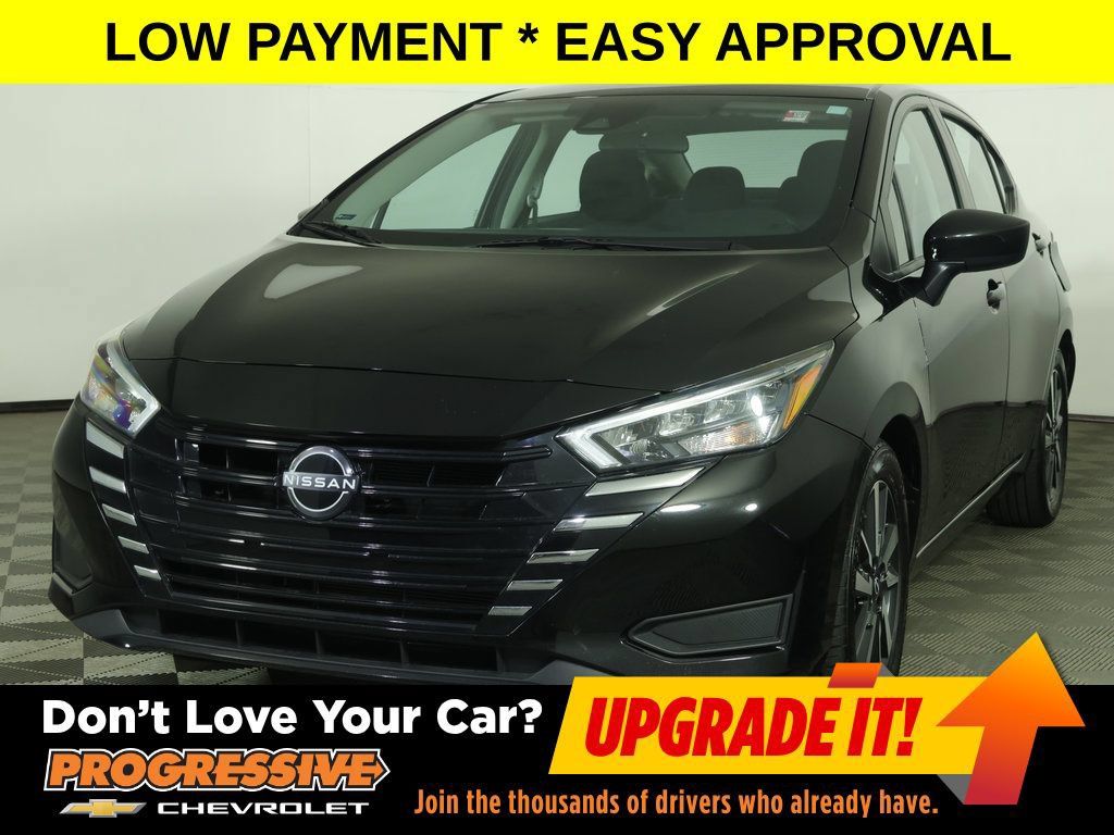 Used 2025 Nissan Versa SV FWD image 1