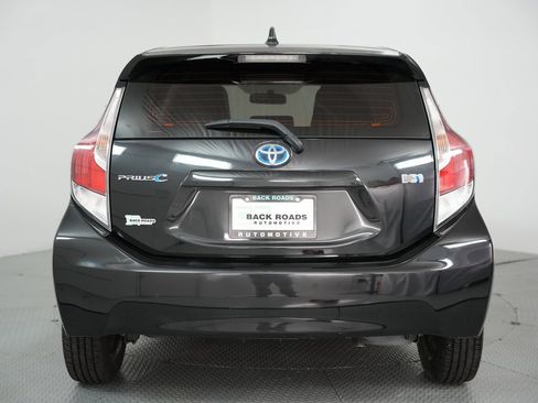 Used 2015 Toyota Prius C One image 8