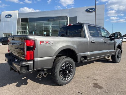 New 2026 Ford F250 Platinum w/ FX4 Off-Road Package image 13