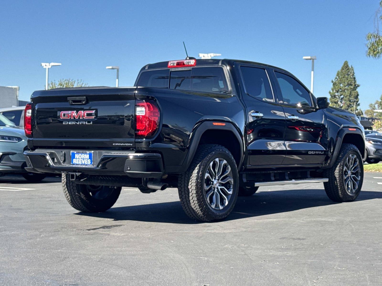 Used 2026 GMC Canyon Denali AWD/4WD image 5