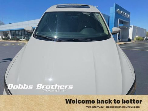 Used 2017 Volkswagen Passat 1.8T SE FWD image 3