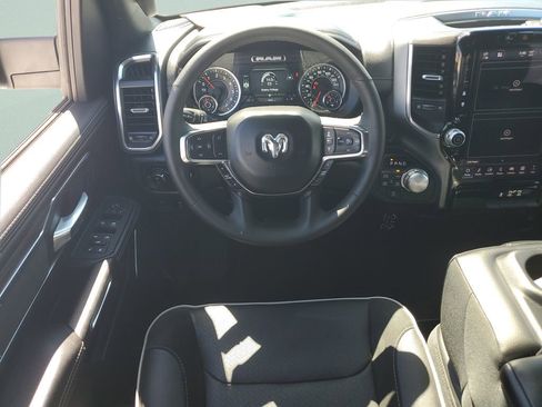 Used 2025 RAM 1500 Laramie AWD/4WD image 12