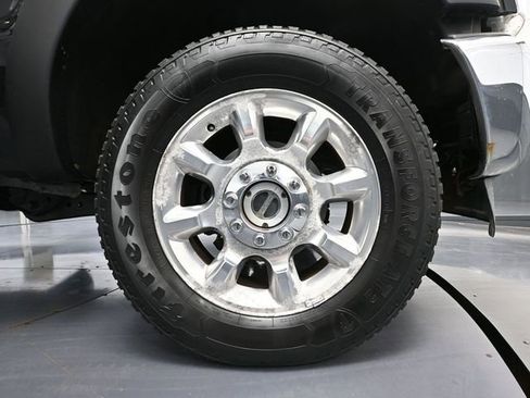 Used 2011 Ford F250 Lariat w/ Lariat Interior Pkg image 15