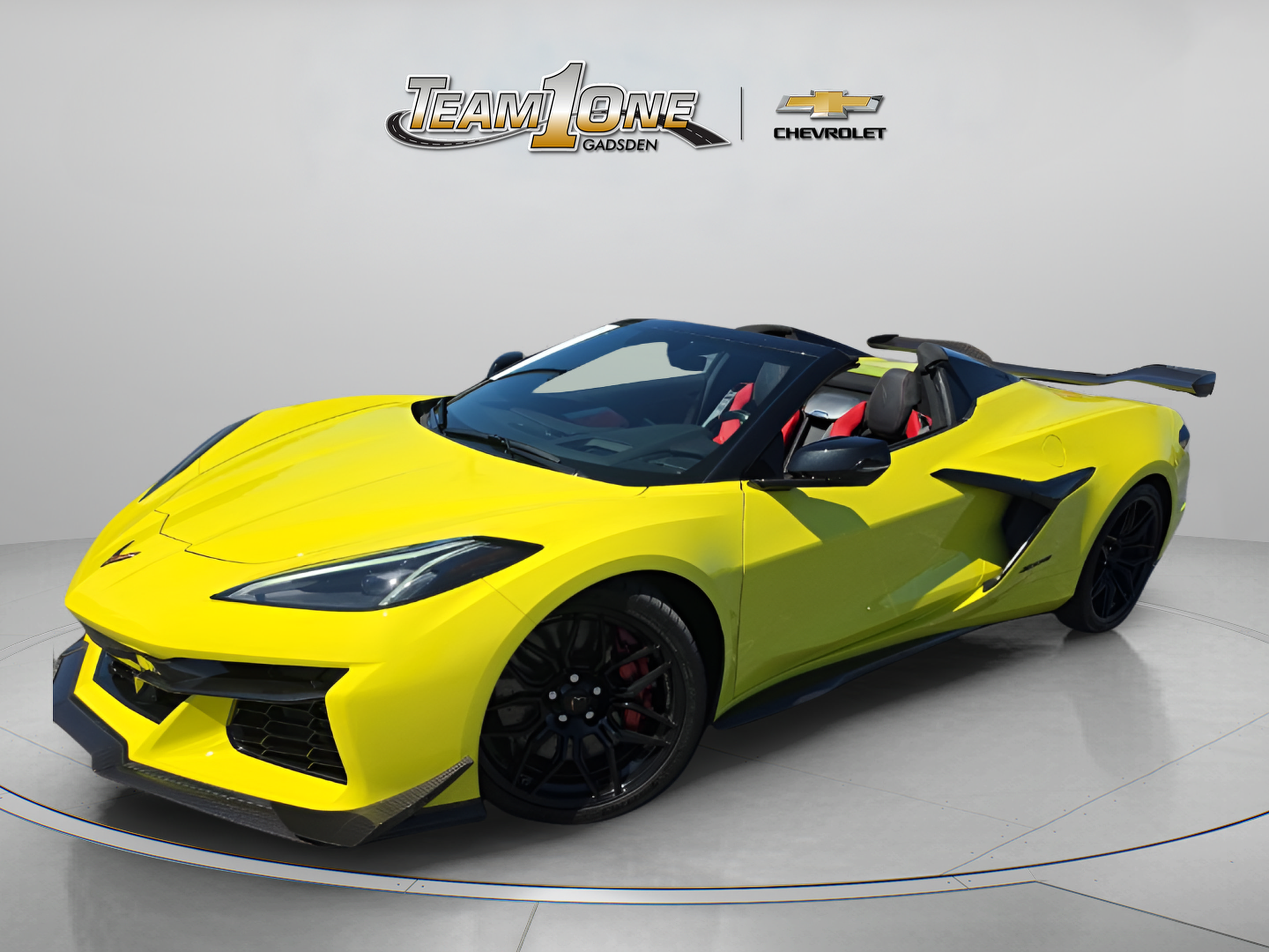 Used 2024 Chevrolet Corvette Z06 w/ Z07 Performance Package RWD image 4