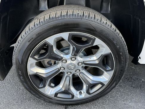 Used 2019 RAM 1500 Limited image 26