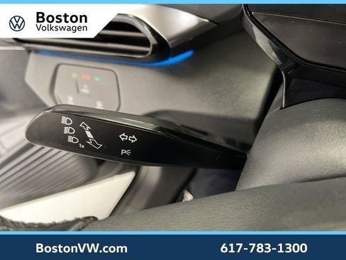 Certified 2022 Volkswagen ID.4 Pro image 17