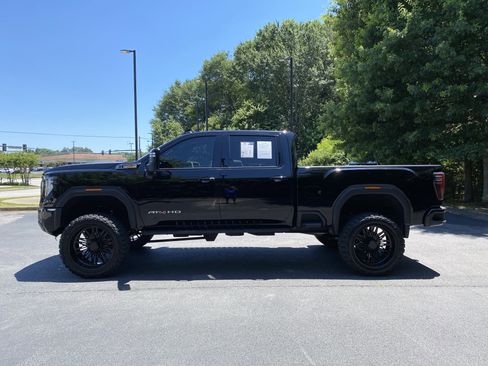 Used 2025 GMC Sierra 2500 AT4 w/ AT4 Premium Plus Package AWD/4WD image 6
