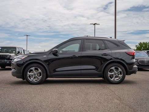 Used 2025 Ford Escape ST-Line w/ Tech Pack #1 FWD image 4