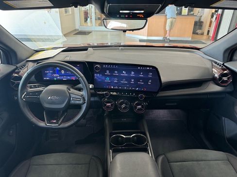 Used 2024 Chevrolet Blazer EV RS image 16