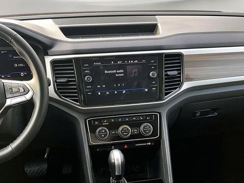 Used 2022 Volkswagen Atlas SEL image 11