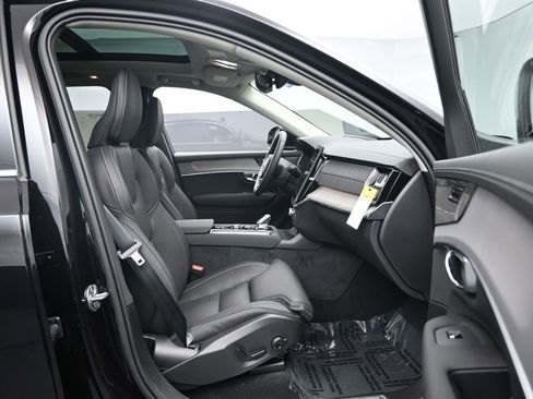 New 2026 Volvo XC90 B6 Ultra w/ Protection Package AWD/4WD image 28