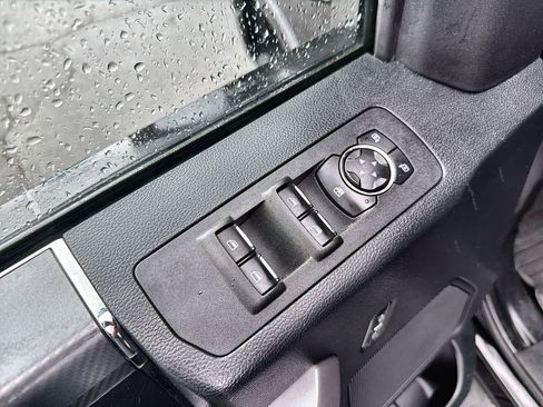 Used 2019 Ford F150 XLT w/ Equipment Group 302A Luxury AWD/4WD image 15