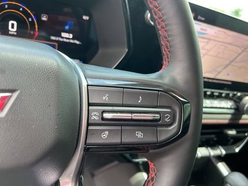 Used 2024 Chevrolet Colorado Z71 w/ Z71 Convenience Package 2 image 19