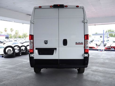 Used 2017 RAM ProMaster 2500 FWD image 8