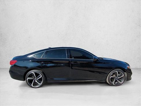 Used 2022 Honda Accord Sport image 4