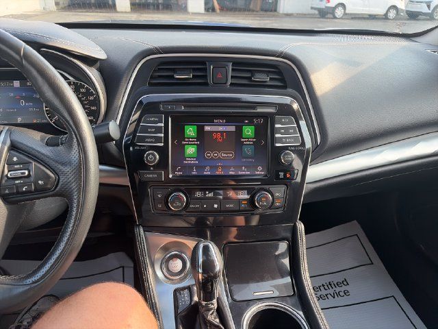 Used 2023 Nissan Maxima SL FWD image 11