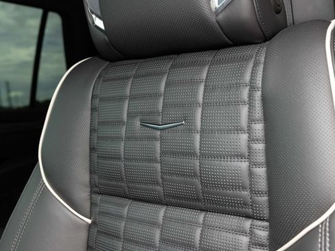 Used 2025 Cadillac Escalade V w/ LPO, Floor Liner Package AWD/4WD image 25