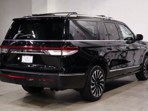 Used 2024 Lincoln Navigator L Black Label image 5