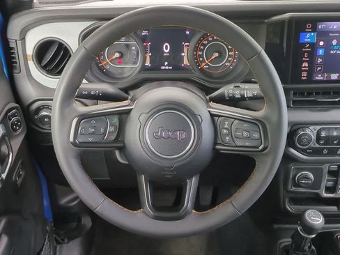 Used 2024 Jeep Wrangler Unlimited Sport AWD/4WD image 22