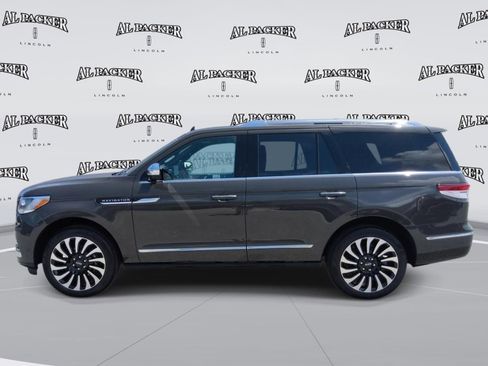Used 2024 Lincoln Navigator Black Label AWD/4WD image 2