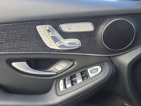 Used 2022 Mercedes-Benz GLC 300 4MATIC image 34