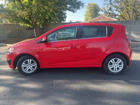 Used 2015 Chevrolet Sonic LT image 4