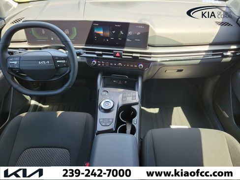 New 2026 Kia Sportage LX FWD image 13