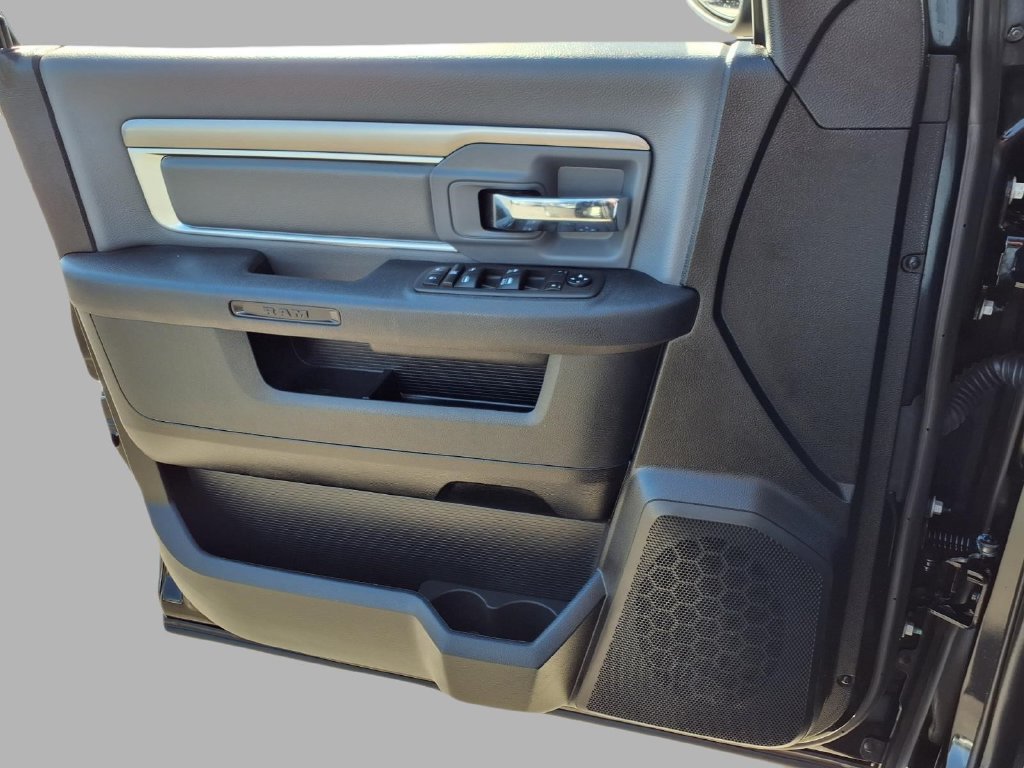 Used 2024 RAM 1500 Classic SLT AWD/4WD image 19