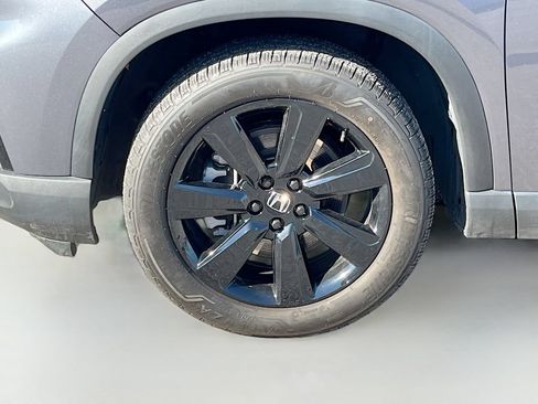 Used 2025 Honda Pilot Black Edition image 34