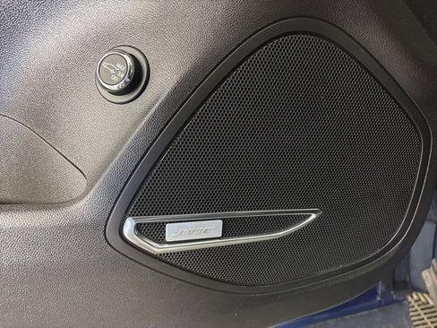 Used 2022 Buick Envision Essence w/ Technology Package I image 11