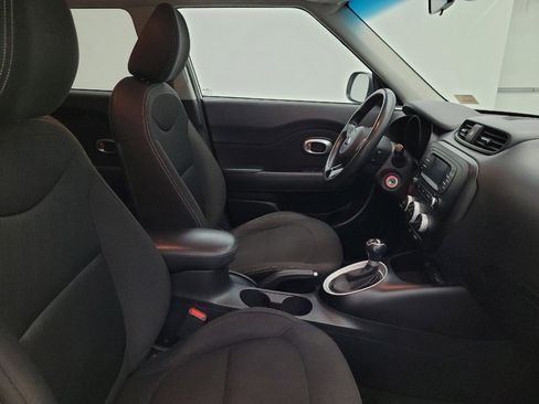Used 2016 Kia Soul image 21
