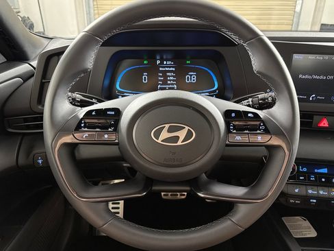 Certified 2026 Hyundai Elantra SEL Sport Premium FWD image 16