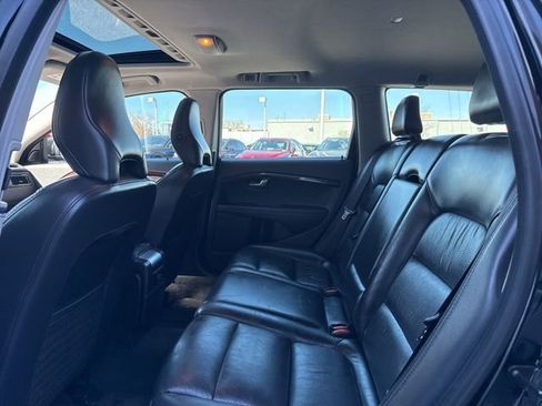 Used 2013 Volvo XC70 T6 image 12