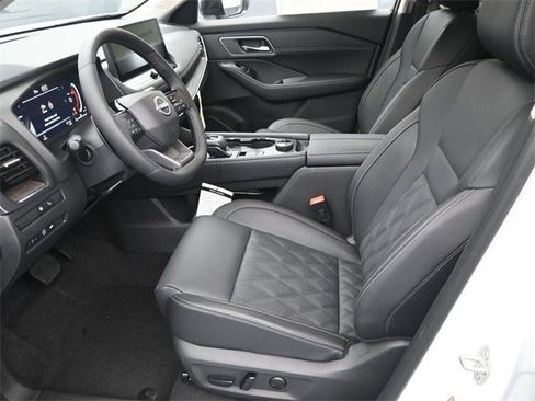 New 2026 Nissan Rogue Platinum w/ Platinum Premium Package image 9