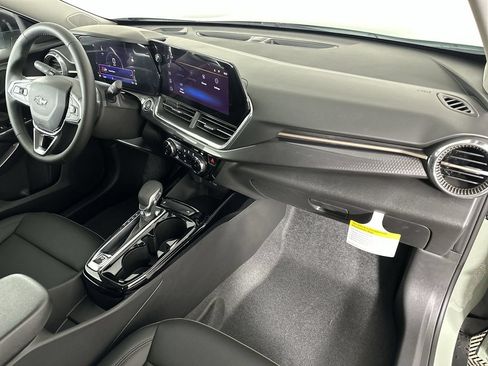 New 2026 Chevrolet Trax ACTIV w/ Driver Confidence Package FWD image 28