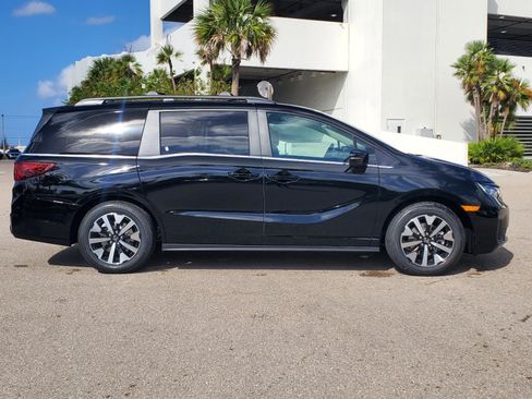 New 2026 Honda Odyssey EX-L image 4