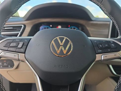 New 2026 Volkswagen Atlas SE FWD image 23