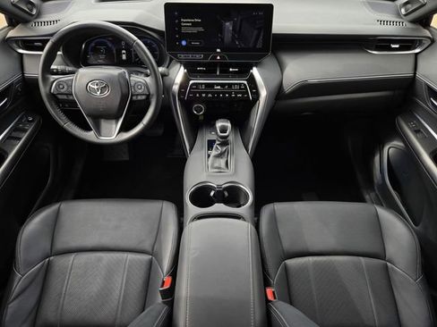 Used 2024 Toyota Venza Limited AWD/4WD image 17