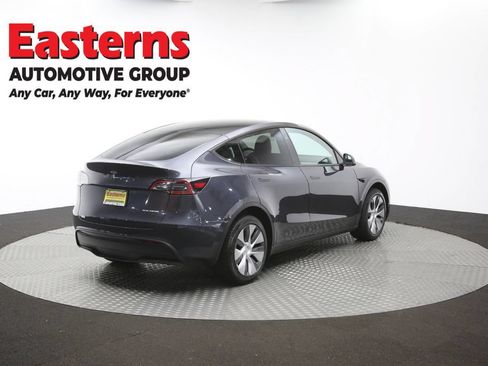 Used 2024 Tesla Model Y Long Range AWD/4WD image 33