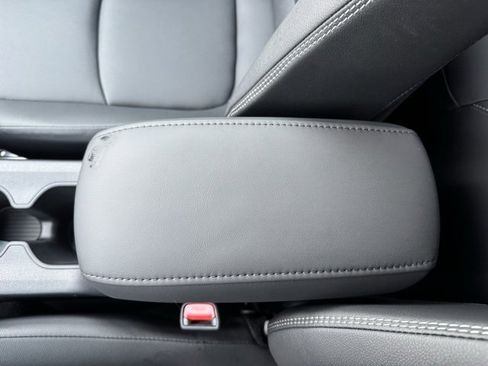 New 2026 Toyota Corolla Cross XLE image 18