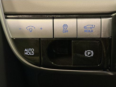 Used 2024 Hyundai Ioniq 5 SEL AWD/4WD image 17