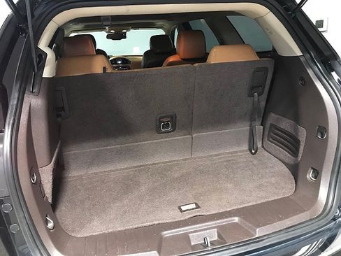 Used 2017 Buick Enclave Premium w/ Experience Buick Package FWD image 32