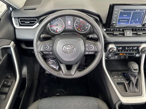 Certified 2022 Toyota RAV4 XLE w/ Convenience Package FWD image 13