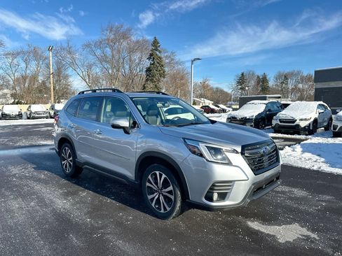Certified 2023 Subaru Forester Limited image 15