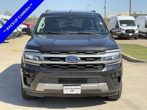 Certified 2023 Ford Expedition XLT image 9