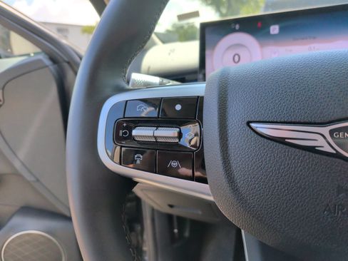 Used 2026 Genesis GV70 2.5T AWD/4WD image 18