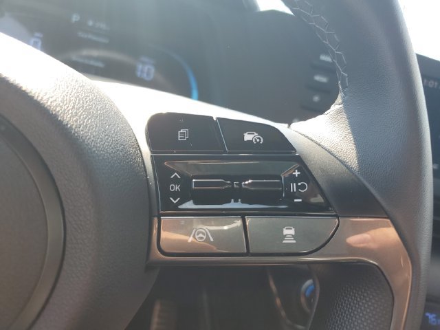 Certified 2026 Hyundai Elantra SEL Sport FWD image 22