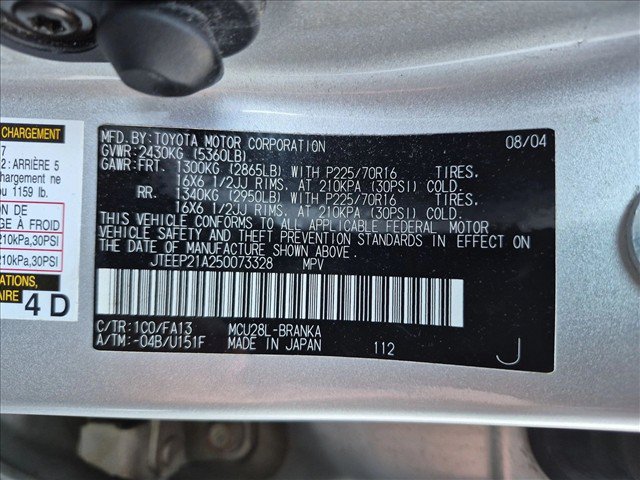 Used 2005 Toyota Highlander 4WD V6 w/ 3rd Row image 13