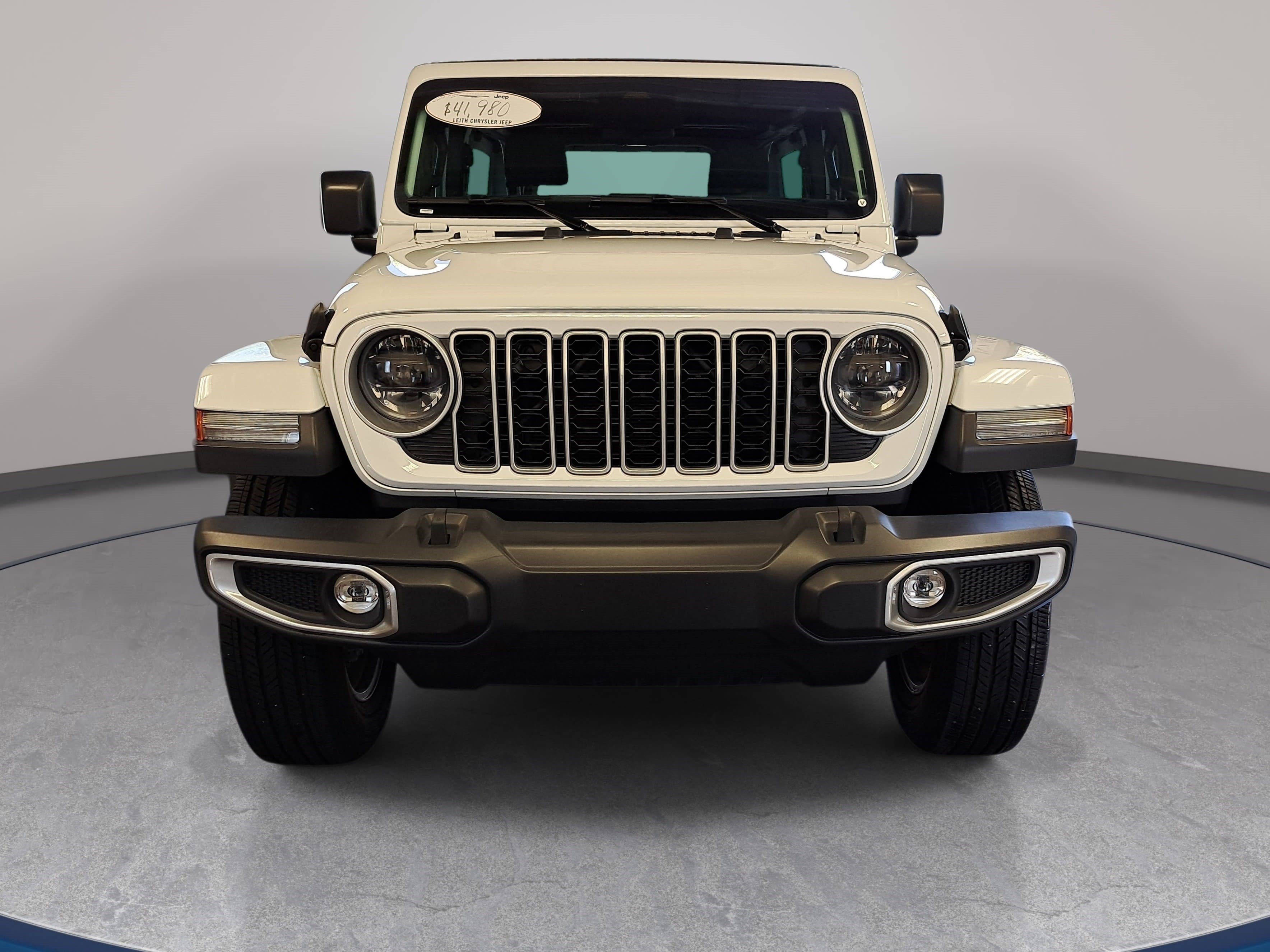 Used 2026 Jeep Wrangler Unlimited Sahara AWD/4WD image 2